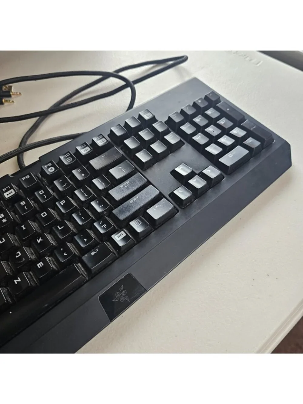 READ Razer BlackWidow Chroma Mechanical Gaming Keyboard RZ03-0122 USB Audio